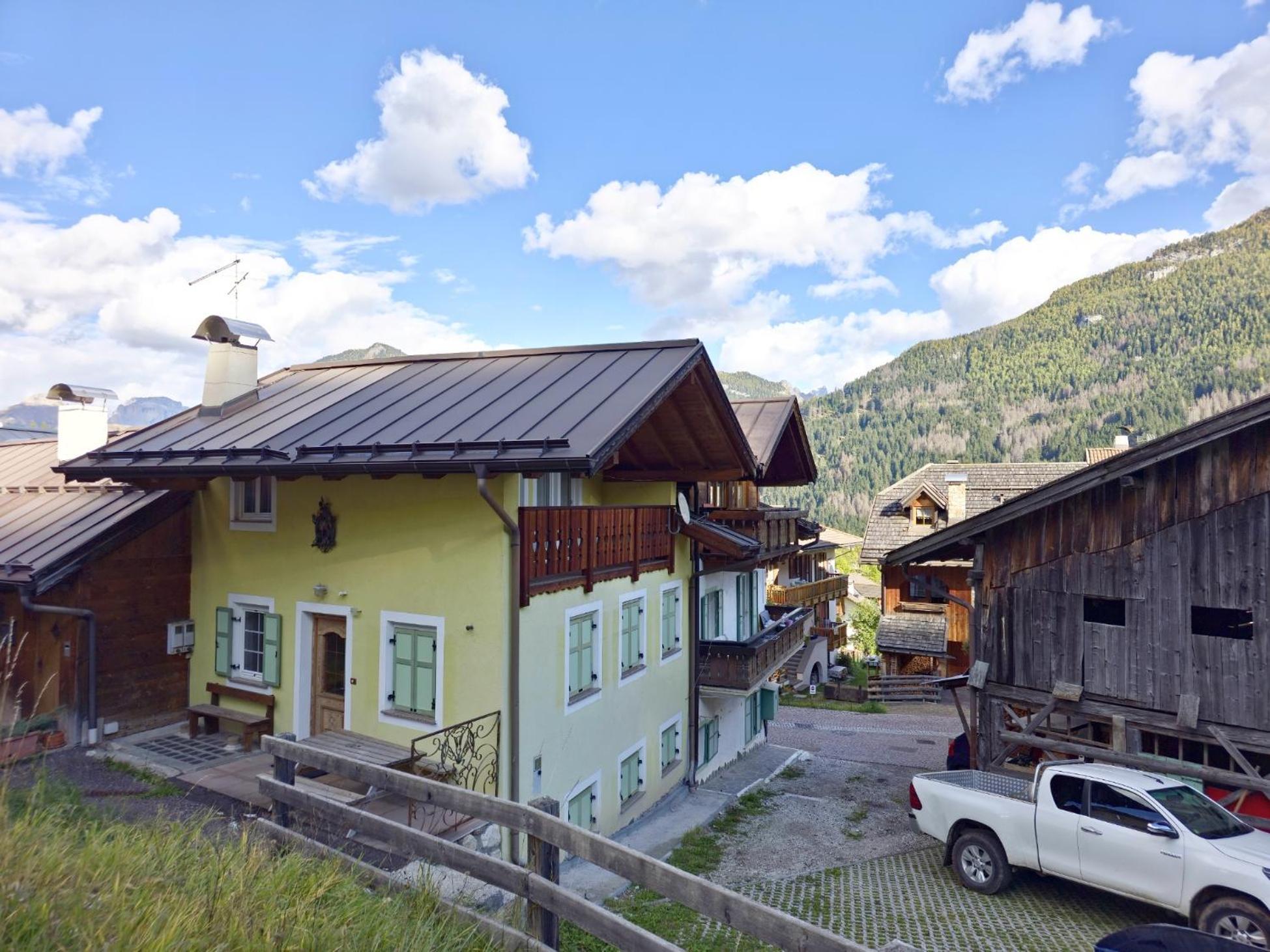 Villetta Clara By Ama Val Di Fassa ヴィーゴ・ディ・ファッサ エクステリア 写真
